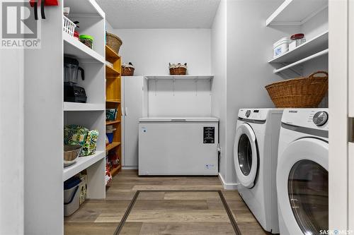 307 Cumming Avenue, Manitou Beach, SK - Indoor Photo Showing Laundry Room