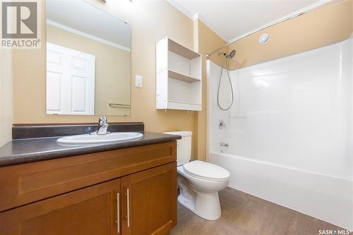 309 1303 Richardson Road, Saskatoon, SK - Indoor Photo Showing Bathroom