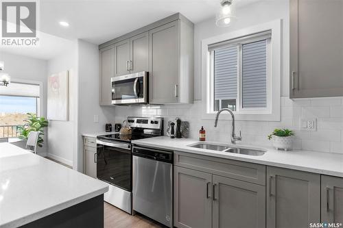 555 Myles Heidt Manor, Saskatoon, SK - Indoor Photo Showing Kitchen With Double Sink