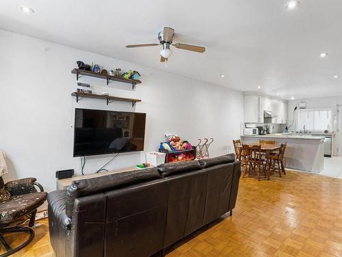 Salon - 1699  - 1703 Av. D'Orléans, Montréal (Mercier/Hochelaga-Maisonneuve), QC - Indoor Photo Showing Living Room