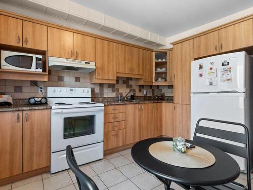 Cuisine - 1699  - 1703 Av. D'Orléans, Montréal (Mercier/Hochelaga-Maisonneuve), QC - Indoor Photo Showing Kitchen