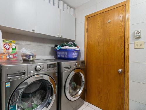 Salle de bains - 1699  - 1703 Av. D'Orléans, Montréal (Mercier/Hochelaga-Maisonneuve), QC - Indoor Photo Showing Laundry Room