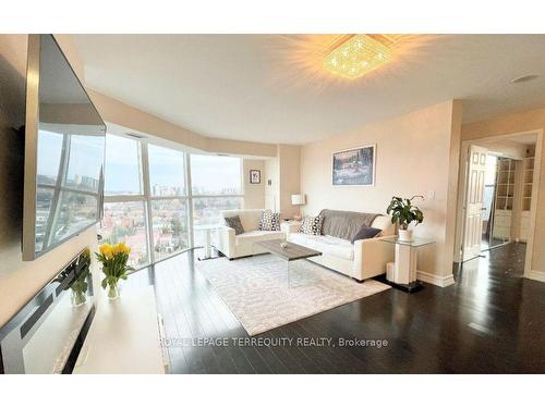 1408-90 Dale Ave, Toronto, ON - Indoor Photo Showing Living Room