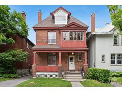 49 RENFREW Avenue  Ottawa, ON K1S 1Z4