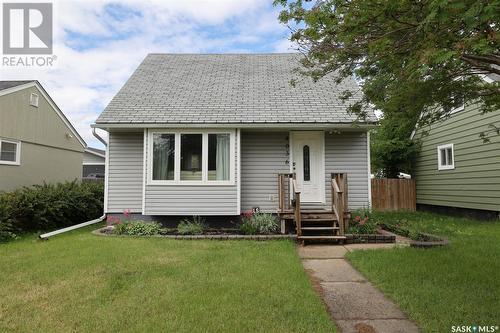 4036 4Th Avenue, Regina, SK - Outdoor