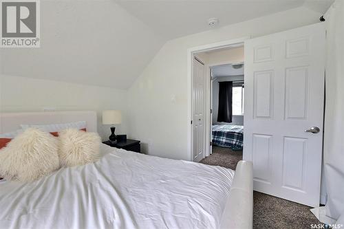 4036 4Th Avenue, Regina, SK - Indoor Photo Showing Bedroom