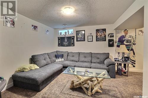 4036 4Th Avenue, Regina, SK - Indoor Photo Showing Living Room