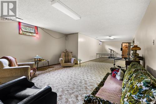 512 Dominion Street, Kelliher, SK - Indoor Photo Showing Other Room