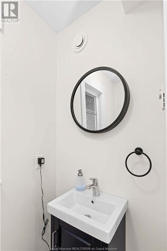 85 Warner Street, Moncton, NB - Indoor Photo Showing Bathroom