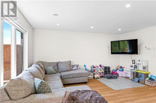 85 Warner St, Moncton, NB - Indoor Photo Showing Living Room