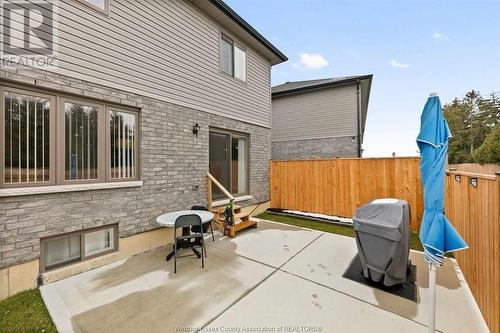 1206 Kamloops, Windsor, ON - Outdoor With Exterior