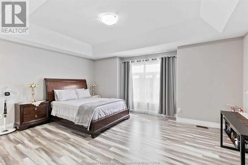 1206 Kamloops, Windsor, ON - Indoor Photo Showing Bedroom