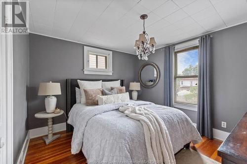 1347 Windermere Road, Windsor, ON - Indoor Photo Showing Bedroom