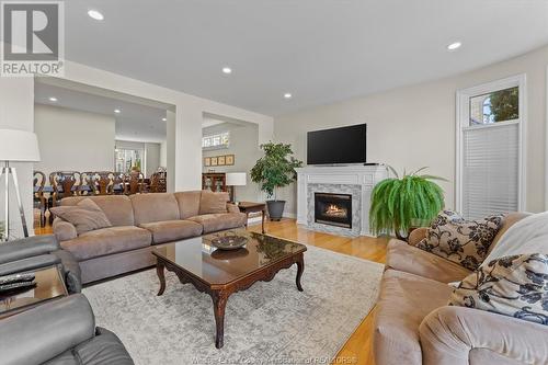 450 Dalhousie Street, Amherstburg, ON - Indoor Photo Showing Living Room With Fireplace