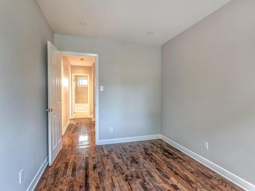 Bedroom - 5712 Av. Whitehorne, Côte-Saint-Luc, QC - Indoor Photo Showing Other Room