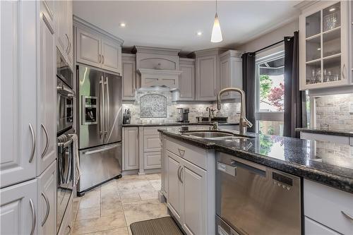 2187 Brays Lane, Oakville, ON - Indoor Photo Showing Kitchen With Upgraded Kitchen