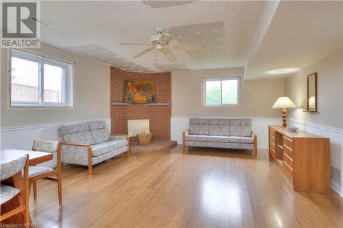 6 Hoddle Crescent, Kitchener, ON - Indoor Photo Showing Living Room