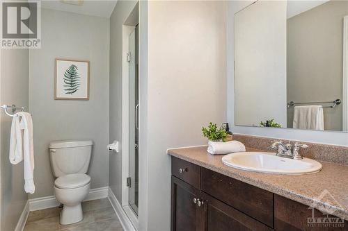 578 Rosehill Avenue, Ottawa, ON - Indoor Photo Showing Bathroom
