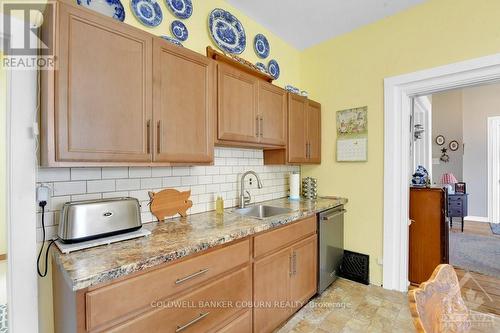 23 Ontario Street, South Dundas, ON - Indoor Photo Showing Kitchen