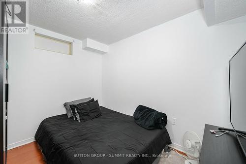 2365 Belcaro Way, Mississauga, ON - Indoor Photo Showing Bedroom