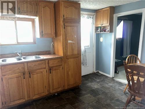 258 Slope Road, Minto, NB - Indoor Photo Showing Kitchen With Double Sink