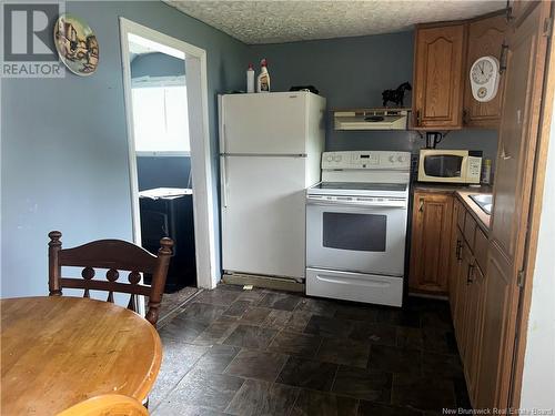 258 Slope Road, Minto, NB - Indoor Photo Showing Kitchen