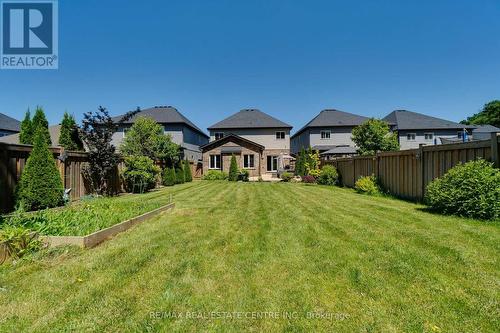 20 Fraserwood Court, Waterloo, ON - Outdoor