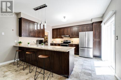 20 Fraserwood Court, Waterloo, ON - Indoor Photo Showing Kitchen With Stainless Steel Kitchen