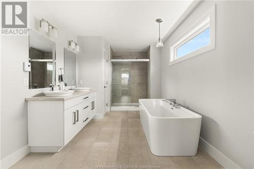 193 Francfort, Moncton, NB - Indoor Photo Showing Bathroom