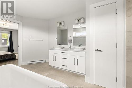 193 Francfort, Moncton, NB - Indoor Photo Showing Bathroom