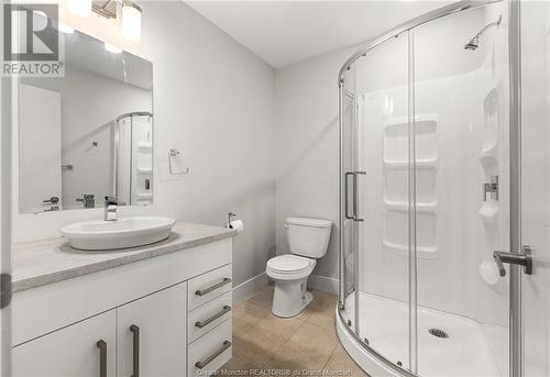 193 Francfort, Moncton, NB - Indoor Photo Showing Bathroom