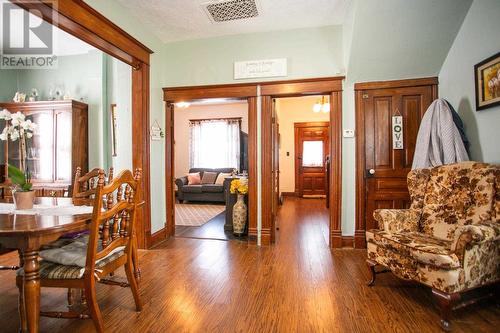 76 Wellington St, Sault Ste. Marie, ON - Indoor Photo Showing Dining Room