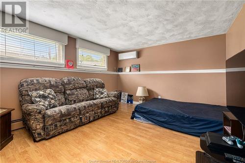 24 Anne, Moncton, NB - Indoor