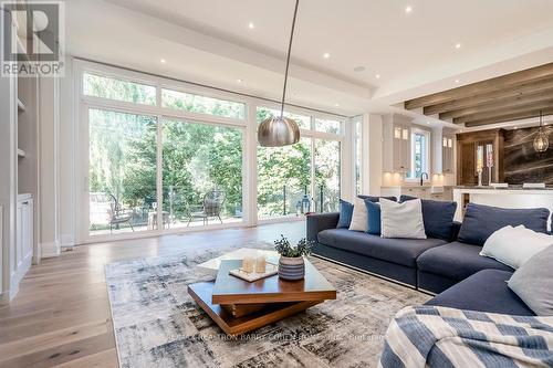 3 Masters Road, Toronto, ON - Indoor Photo Showing Living Room