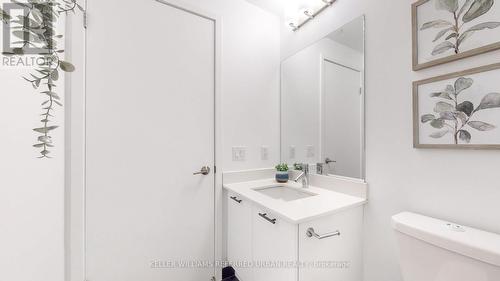 2507 - 20 Bruyeres Mews, Toronto, ON - Indoor Photo Showing Bathroom