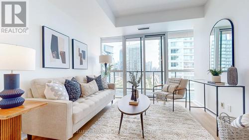 2507 - 20 Bruyeres Mews, Toronto, ON - Indoor Photo Showing Living Room