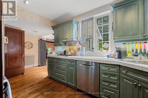 108 Esgore Drive, Toronto, ON - Indoor Photo Showing Kitchen