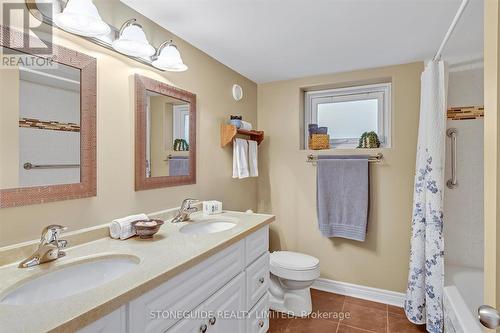 270 Bowen Drive, Peterborough, ON - Indoor Photo Showing Bathroom