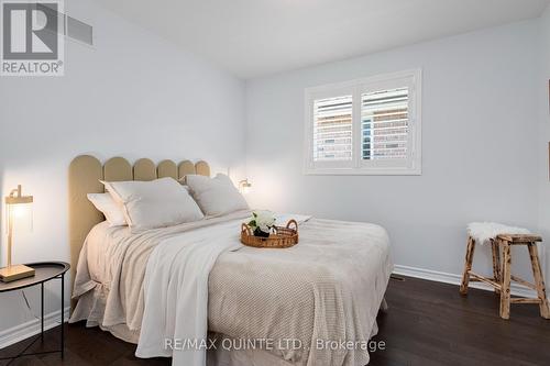 49 Chelsea Crescent, Belleville, ON - Indoor Photo Showing Bedroom