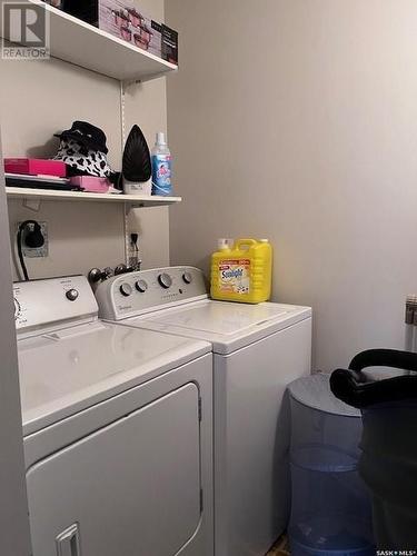 205A 1350 Gordon Road, Moose Jaw, SK - Indoor Photo Showing Laundry Room