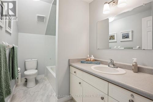 650 Laurier Avenue, Milton, ON - Indoor Photo Showing Bathroom