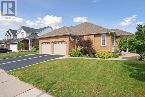 650 Laurier Avenue, Milton, ON - Outdoor With Facade