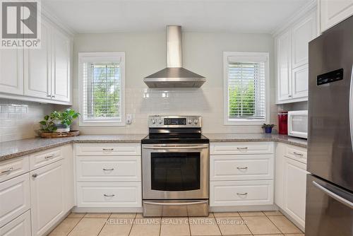 650 Laurier Avenue, Milton, ON - Indoor Photo Showing Kitchen
