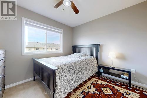 3239 Equestrian Crescent, Mississauga (Churchill Meadows), ON - Indoor Photo Showing Bedroom