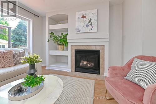 5640 Rosaline Road, Burlington, ON - Indoor Photo Showing Living Room With Fireplace