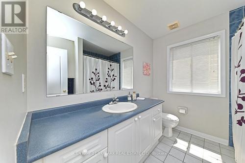 5640 Rosaline Road, Burlington, ON - Indoor Photo Showing Bathroom