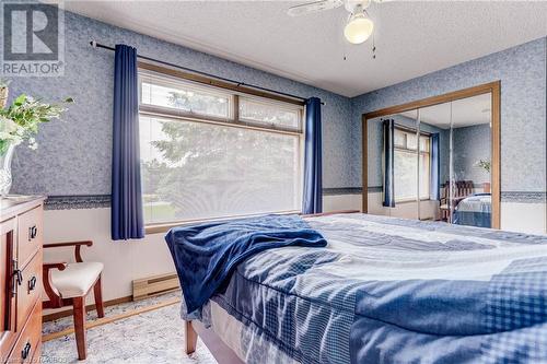 989 Silver Lake Rd, Sauble Beach South, ON - Indoor Photo Showing Bedroom