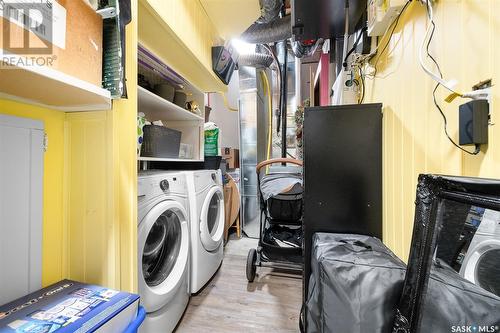 940 Hochelaga Street W, Moose Jaw, SK - Indoor Photo Showing Laundry Room