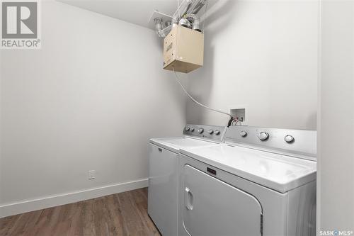 940 Hochelaga Street W, Moose Jaw, SK - Indoor Photo Showing Laundry Room
