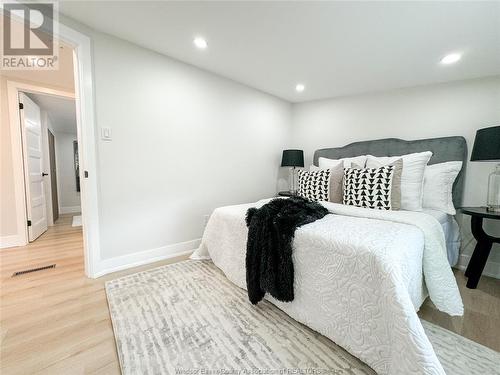 1107 Highland, Windsor, ON - Indoor Photo Showing Bedroom